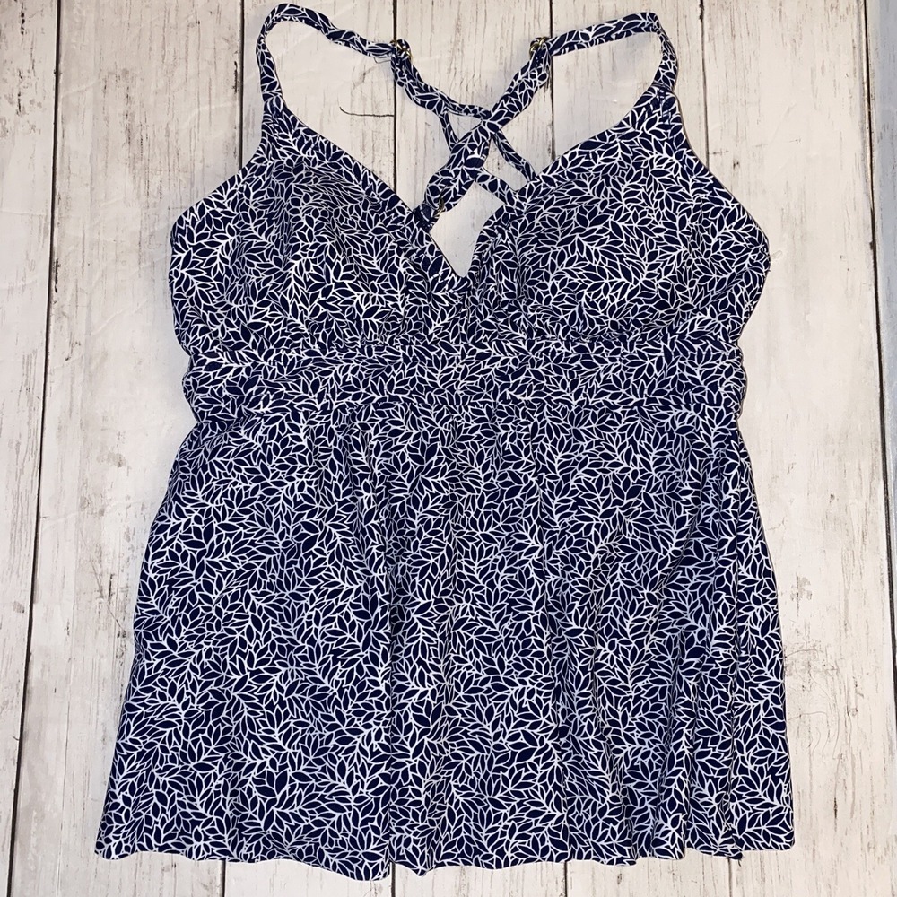 Kona Sol Tankini Womens Small Navy Blue Floral Bikini Swimsuit Target NEW S